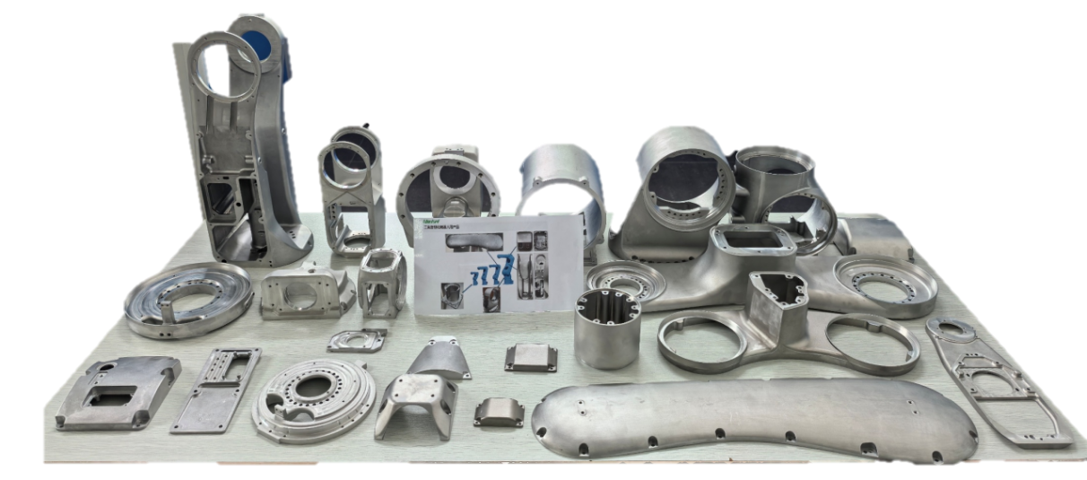  机器人壳体、手臂